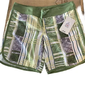 Oakley Womens Checked 7" Boardshort Endive Size 6 new - Picture 1 of 3