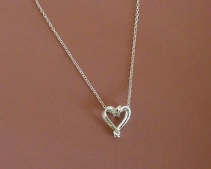 Vintage LA Sterlingsilber 0,925 Halskette gedreht Herz Anhänger Halskette LOVE signiert - Bild 1 von 9