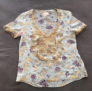 Free People 100 % Seide Blumen Bluse Spitzenbesatz salbeigrün halbtransparent Medium - Bild 1 von 6