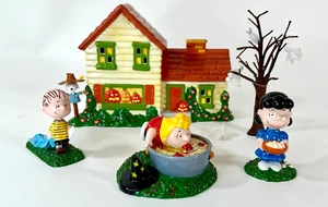 Peanuts Halloween party department 56 Set Of 5 Linus Sally Lucy Snoopy SEE DESC - Picture 1 of 20