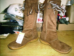 Girls / Ladies Suede Boots 2 - Picture 1 of 13