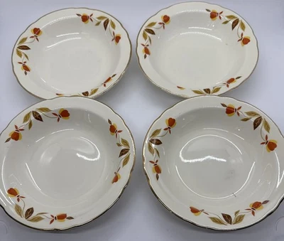 4 Vintage Hall’s Superior Quality Autumn Leaf Dessert Fruit Bowls 5.5” Diameter - Image 1 of 4