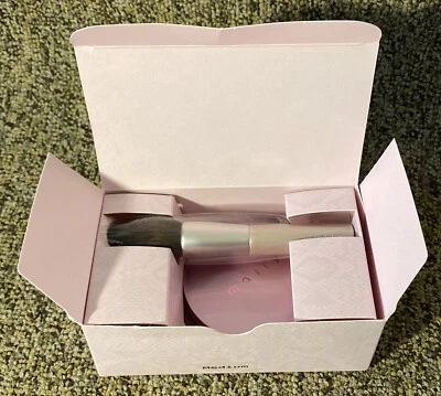 MALLY PERFECT SKIN ILLUMINATING REFINER MEDIUM 0.26 OZ NIB  - Image 1 of 4