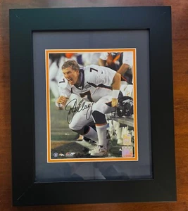 John Elway Signed Broncos Framed 8x10 Photo (Elway Hologram) - Picture 1 of 2