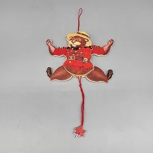 De colección Canadá Royal Mountie Beaver adorno de Navidad brazos móviles patas madera - Imagen 1 de 4