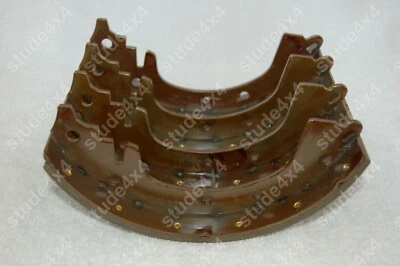 9" BRAKE SHOE SET FOR WILLYS JEEP M38A1 CJ3B CJ5 CJ6 1952-71 # 807376 - Image 1 of 2