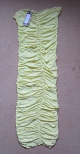 Maxi abito Boohoo giallo a fascia con ruches body taglia 12. Nuovo con etichetta - Foto 1 di 13