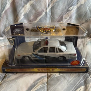 Code 3 Collectibles Colorado State Patrol Police Ford Crown Vic Police Car 1:24 - Picture 1 of 8