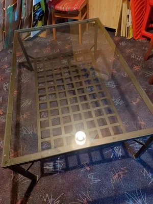 Ikea Tisch Couchtisch GRANAS Metallgestell  mit Glasplatte - Bild 1 von 3