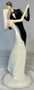 Lillian Rose Bride and Groom Kissing Figurine Cake Topper, White - Picture 1 of 4