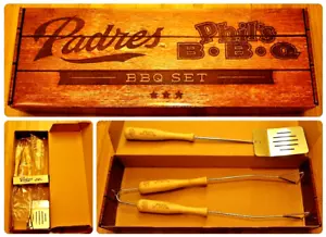 Set barbecue Phil's San Diego Padres accessori griglia SGA 2 PZ pinze spatola MLB (V) - Foto 1 di 4
