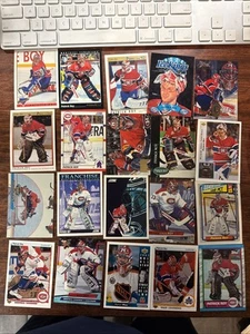 Lote de 28 tarjetas Patrick Roy originales excelente estado NHL - Imagen 1 de 3
