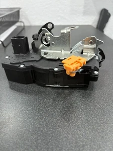 Right & Left Front Door Lock Actuators 839-367 for Cadillac CTS - Bild 1 von 7