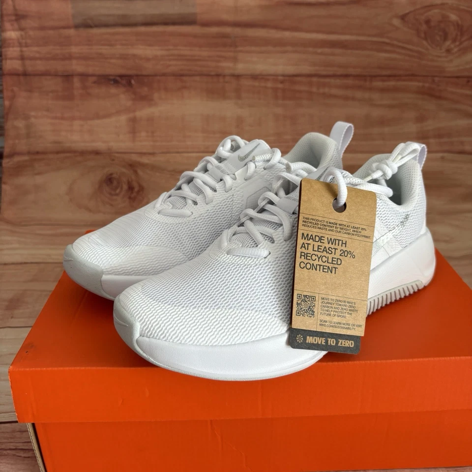 Nike MC Trainer 3 Womens Size 7.5 White Athletic Training Shoes FQ1830 100 New - Image 1 of 4