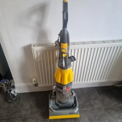 Dyson DC07 Origin Cyclone Vacuum Cleaner In Good Working Order See Photo's - Image 1 of 2
