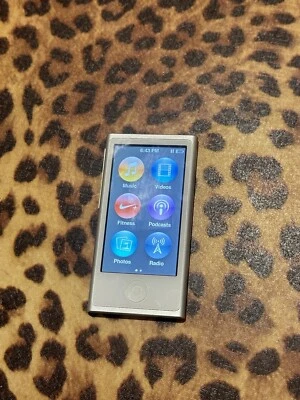 Apple iPod Nano 7th Generation 16GB Silver Player Bundle Excellent Condition - Image 1 of 4