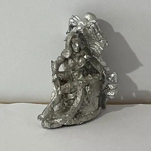 Reaper Miniatures Dark Elf Queen Throne #02577 Dark Heaven Unpainted Metal - Picture 1 of 9