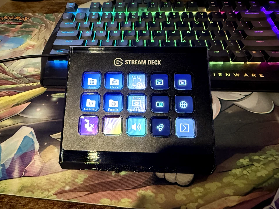 Streamdeck CLASSIC mount with custom lettering. MTO - Image 1 of 3