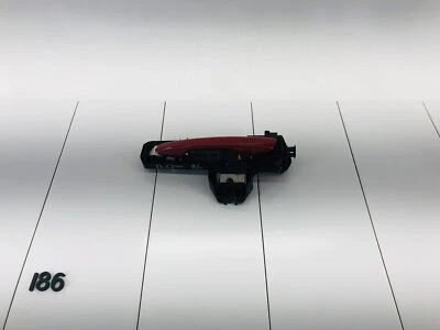 08-14 MERCEDES BENZ C300 W204 ЗАДНЯЯ ЛЕВАЯ БОКОВАЯ НАРУЖНАЯ ДВЕРНАЯ РУЧКА MARS КРАСНАЯ ОТ ОРИГИНАЛЬНОГО ПРОИЗВОДИТЕЛЯ - Изображение 1 из 4