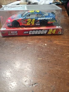 NASCAR Jeff Gordon Diecast Car - Picture 1 of 2