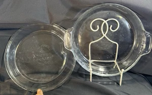 2 Vtg Anchor Hocking Clear Glass Pie Plates 1 Qt 9" Fluted Handle + 9” Pie Dish - Picture 1 of 7