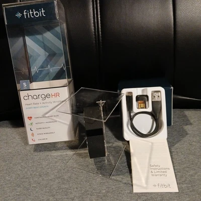 Fitbit Charge HR Activity Tracker Black Small With Box Heart Rate Wristband - Image 1 of 4