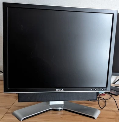 DELL Ultrasharp 2007 FPb 4:3 1600x1200 IPS mit Dell AX510 Sound Bar - Bild 1 von 4
