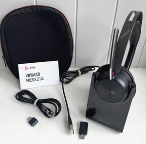 Zestaw słuchawkowy Bluetooth Poly Voyager Focus 2 UC, USB-C BT700, stojak ładujący USB, etui - Zdjęcie 1 z 24