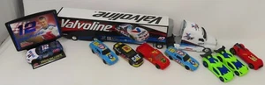 Huge Lot Racing 1998 Hot Wheels Valvoline Semi Truck t2000 NASCAR Diecast 8 cars - Picture 1 of 8