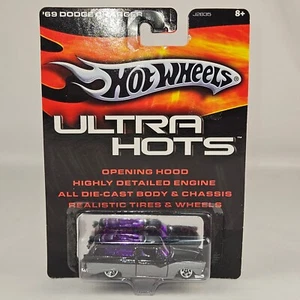 Hot Wheels 2005 ERROR "Wrong Car In Package" Ultra Hots -RARE- MINT COND (K213) - Picture 1 of 10