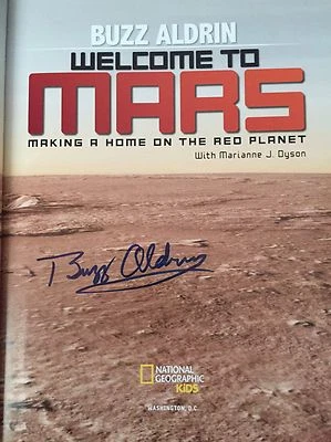 Buzz Aldrin hand signed book Welcome To Mars HardbackEdition WITH video evidence - Image 1 of 2