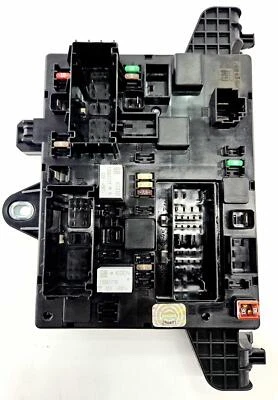 2014 Buick Verano Rear Fuse Box OEM 22798890 - Изображение 1 из 4