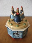 Erzgebirge Wendt & Kühn  Spieluhr  HESSENMÄDCHEN  Spieldose