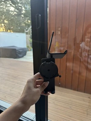 Soporte para teléfono Brodit Volkswagen Up - Compatible con MagSafe  Foto 1 de 4