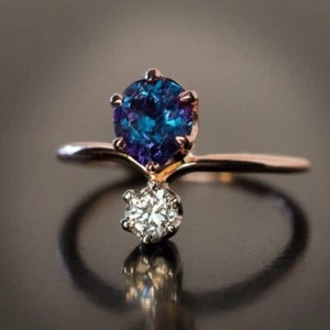 Pretty Rose Gold Plated blue crystal Fashion Ring ~ Size 7 or 8 - Picture 1 of 2