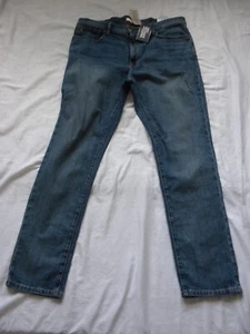 TOMMY HILFIGER DENIM BRAND BLUE JEANS PANTS BIG MAN SIZE 40 X 32 - Picture 1 of 1