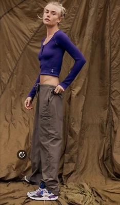 全新带标签 Free People FP Movement Bail Out 长袖露背上衣紫色 M/L $68 — 第 1/4 张图片