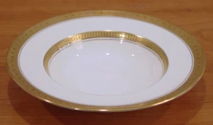 DISCONTINUED ROYAL WORCESTER CORONET PATTERN RIMMED SOUP BOWL 8" BLACK MARK NEW - Picture 1 of 5
