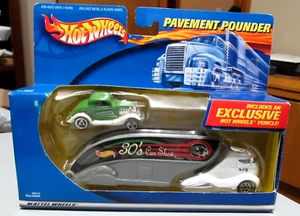 Hot Wheels Pavimentazione Pounders Trasportatore Veicoli Anni 30 Car Show (2000) Nuovo con scatola - Foto 1 di 11