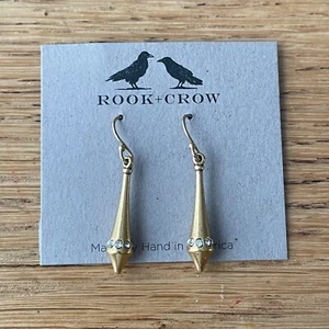 Pendientes colgantes de cristal en tono dorado Rook+Crow de Patricia Locke con detalles de cristal - Imagen 1 de 1