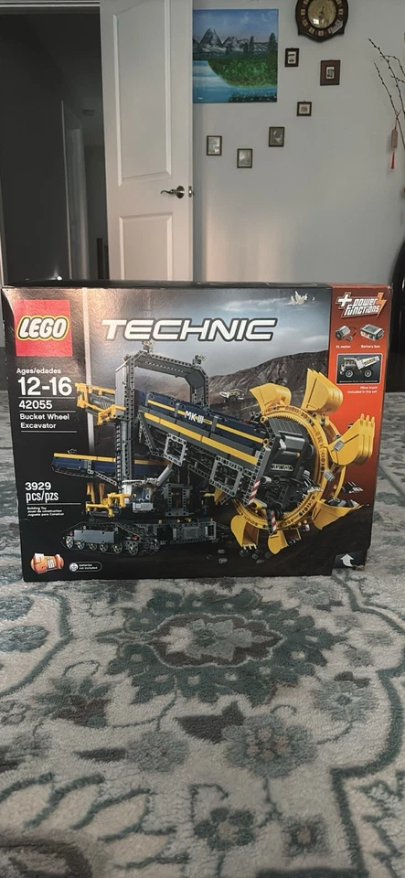 BRAND NEW LEGO TECHNIC: Bucket Wheel Excavator (42055) - Image 1 of 4