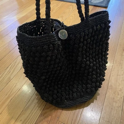 Bolsa de ombro Annabel Ingall preta ráfia - Imagem 1 de 4