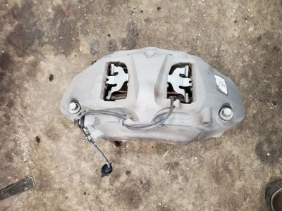 Pinza A8 AUDI 2019 1677548 Foto 1 de 4