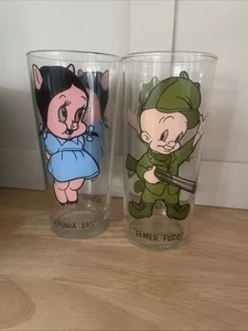Vintage 1973 Pepsi Collector Series Set Elmer Fudd Petunia Pig Ex Condition - Picture 1 of 8