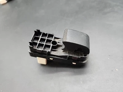 Interruptor de ventana de puerta negro ajuste 2010 2011 2012 2013 Mazda 3 BBM2-66-370 X39-55 Foto 1 de 4