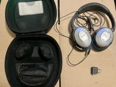 Bose QuietComfort 15 Silver Wired Acoustic Noise Cancelling WORKS - Image 1 of 4