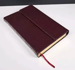 Holman Bible Publishers UltraThin Classic Holy Bible New International Version - Foto 1 di 4
