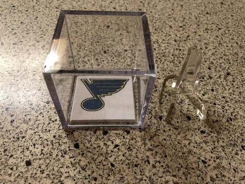St. Louis Blues Custom NHL Stanley Cup Champs Hockey Ring Display Case w/Stand Cover