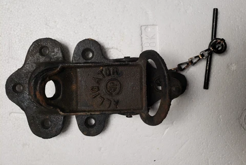 Primitive Old Cast Iron Sliding Door 7"  Alligator Latch for Antique Barn Shed Cover