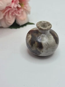 Vintage La Belle Studio Pottery Miniature Pot Vase Earth Ware Signed Numbered - Picture 1 of 10